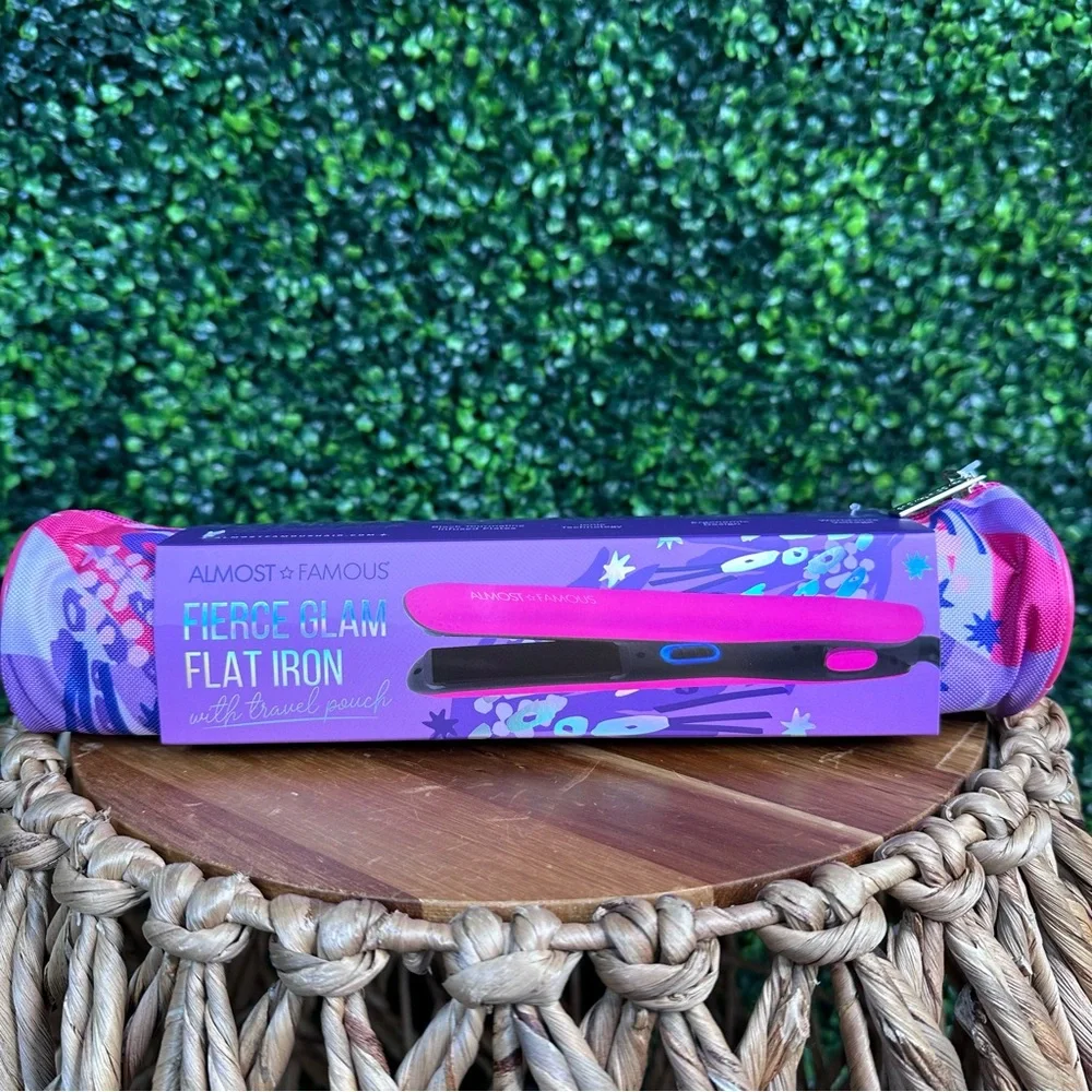 Nwt Almost Famous Fierce Glam‎ Pink Flat Iron with travel pouch nwt